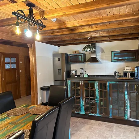 بيت للعطل Przystanek Beskidy برينا