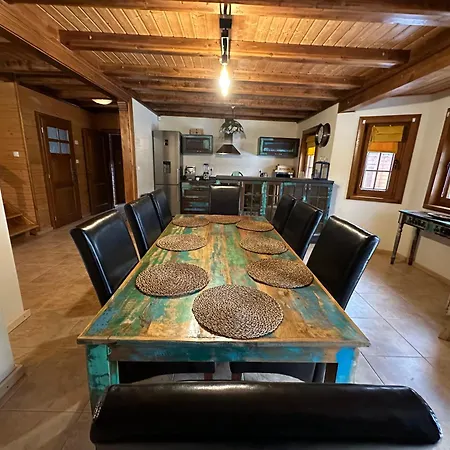 Przystanek Beskidy * برينا